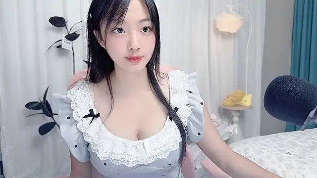 Winnie666999 online show from July 24, 2026, 3:15 am