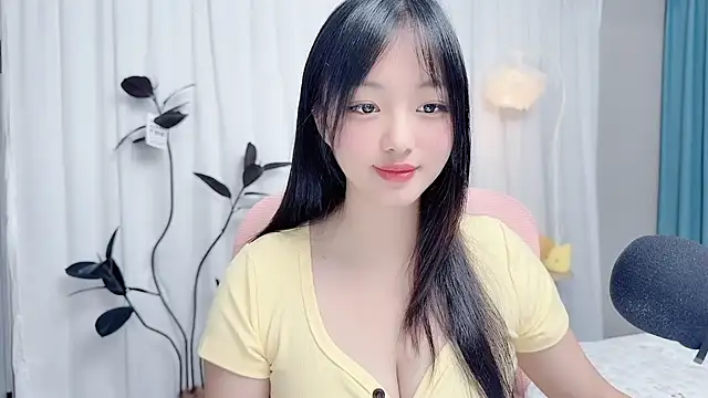 Winnie666999 online show from July 28, 2026, 11:17 am