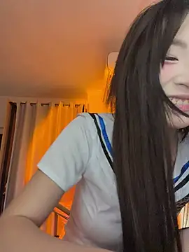Uugirl00 online show from July 15, 2026, 10:53 am
