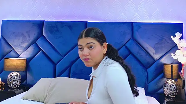 KimyGrace online show from June 25, 2026, 12:20 pm