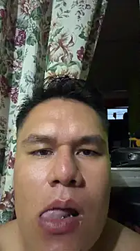 LatinoLeones online show from June 28, 2026, 1:44 am