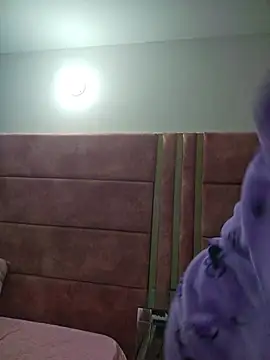 onlynina online show from August 5, 2026, 12:08 pm