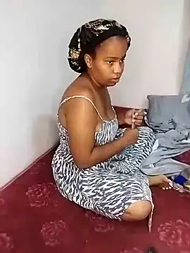 CurvyCharmsTush online show from July 6, 2026, 4:31 pm