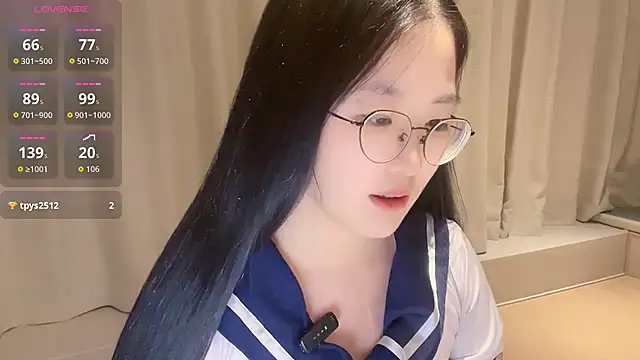 Snapshot of Annie_PinkLady chatting on July 16, 2026, 12:00 pm Annie PinkLady online show from July 16, 2026, 12:00 pm