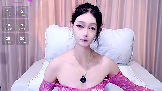 YangYang-0805 online show from July 26, 2026, 5:15 am