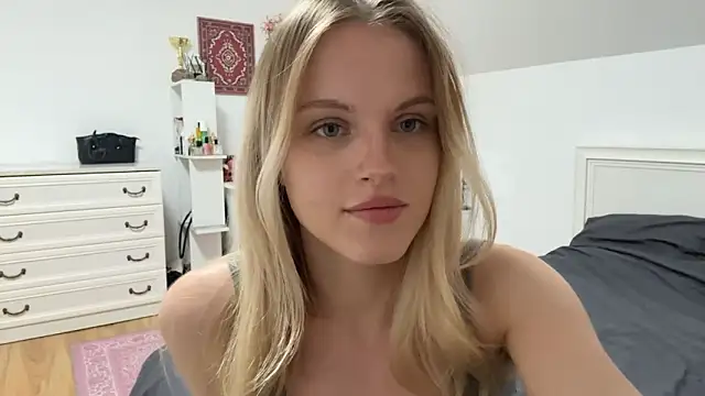 UnwedGrist online show from July 6, 2026, 1:08 pm