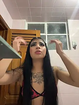 Snapshot of -Brittanny chatting on July 22, 2026, 1:08 am -Brittanny online show from July 22, 2026, 1:08 am