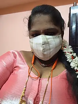 yalini1431 online show from July 11, 2026, 8:11 pm