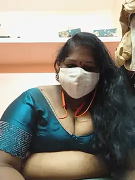 yalini1431 online show from July 20, 2026, 8:33 pm
