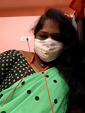 yalini1431 online show from July 26, 2026, 8:38 pm