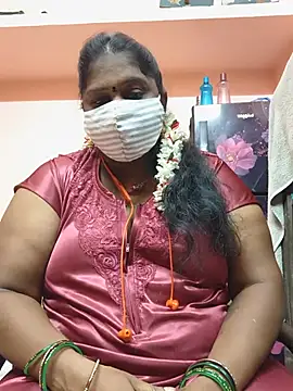 yalini1431 online show from August 4, 2026, 7:49 pm