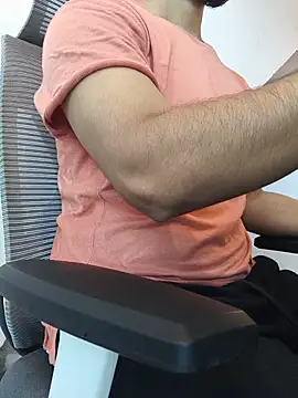 8inch hunk19 online show from July 31, 2026, 5:51 am