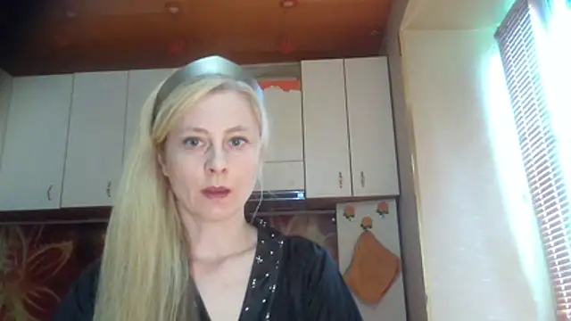 Snapshot of Vexieeka chatting on July 14, 2026, 2:12 pm Vexieeka online show from July 14, 2026, 2:12 pm