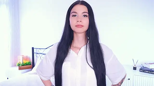 JaniceRedditt online show from June 30, 2026, 7:20 am