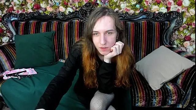 ChrisyBevy online show from June 25, 2026, 1:38 am
