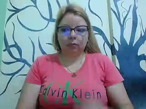 Lunay Hot online show from July 8, 2026, 11:26 am
