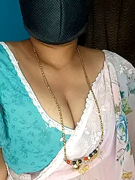 Snapshot of Anusha_cute27 chatting on July 1, 2026, 5:02 pm Anusha cute27 online show from July 1, 2026, 5:02 pm
