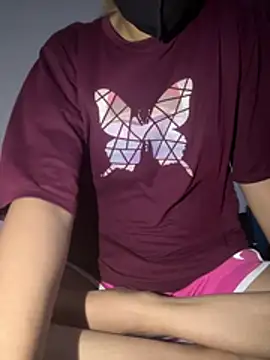 Sexy-deshigirls online show from July 4, 2026, 8:26 pm