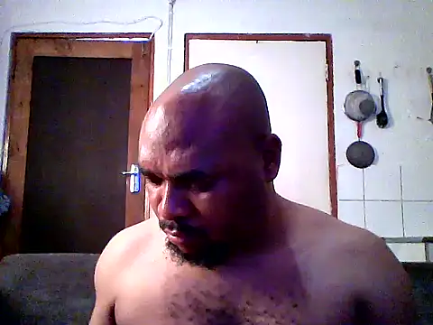 SWEETLEO online show from July 2, 2026, 10:54 am