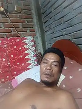 maxwel20 online show from July 13, 2026, 5:16 pm