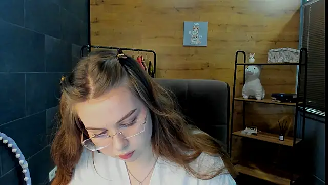 Snapshot of KellyyPalmer chatting on July 16, 2026, 8:53 am KellyyPalmer online show from July 16, 2026, 8:53 am