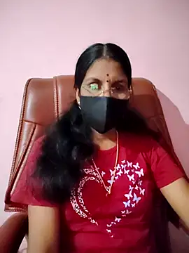 Snapshot of tamil_peenqueen chatting on July 8, 2026, 4:50 am tamil peenqueen online show from July 8, 2026, 4:50 am