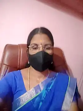 Snapshot of tamil_peenqueen chatting on July 9, 2026, 6:28 am tamil peenqueen online show from July 9, 2026, 6:28 am