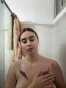 Sophiia Luxx online show from July 7, 2026, 6:34 pm