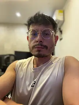 andrewlopezz online show from July 12, 2026, 8:11 pm