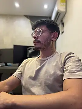 andrewlopezz online show from July 19, 2026, 6:55 pm