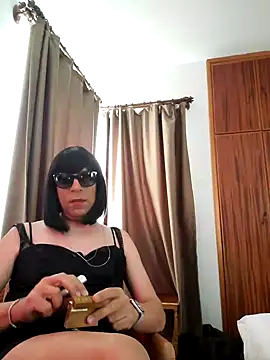 ladyofthenightlondon online show from July 4, 2026, 6:19 am