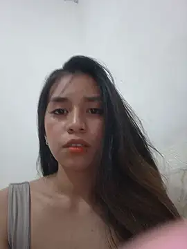 kylieathena online show from July 8, 2026, 7:02 am