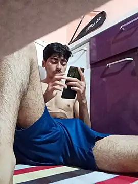 cutie boy 69 online show from July 6, 2026, 12:24 pm