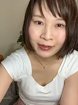 xxmioxx online show from July 19, 2026, 8:23 pm