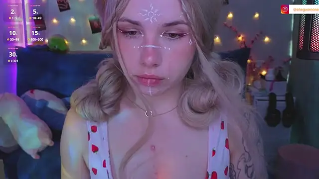 AhegaoWaifu online show from July 24, 2026, 1:14 am