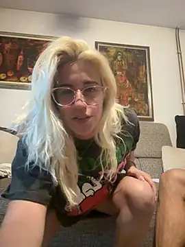 PlayWithUsXO online show from July 18, 2026, 8:12 pm