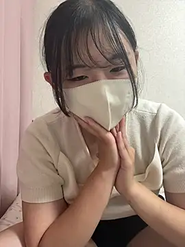 yui yui 1234 online show from August 3, 2026, 12:32 pm