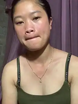 LilyLily68 online show from August 3, 2026, 4:44 am