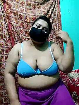 Saxy Sheela28 online show from August 6, 2026, 7:05 pm