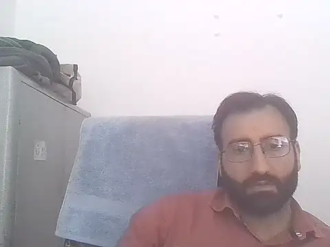 Dadybig01 online show from July 14, 2026, 5:34 am