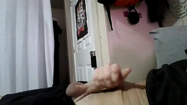 NEWHUNGBOY online show from July 25, 2026, 9:23 pm