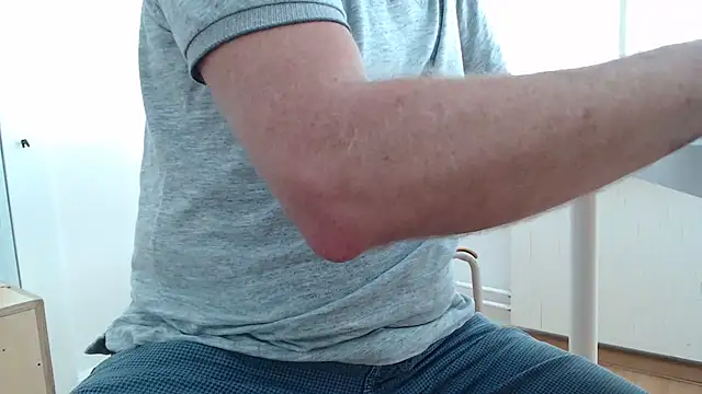 ForUrPleasure78 online show from July 15, 2026, 2:33 pm