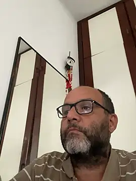 CASALSAFADOONE online show from July 15, 2026, 8:03 pm