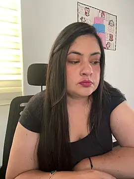 Antonella Bernal  online show from July 16, 2026, 1:39 pm