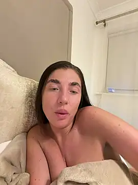 BellaTxx online show from July 17, 2026, 10:58 pm
