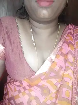 Snapshot of Tamil_hot_Shalini chatting on July 20, 2026, 8:28 am Tamil hot Shalini online show from July 20, 2026, 8:28 am