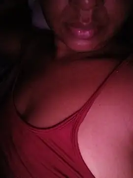 karolbbhot online show from July 17, 2026, 3:24 am