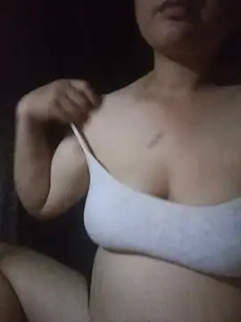Jenny-rose online show from August 1, 2026, 1:32 pm