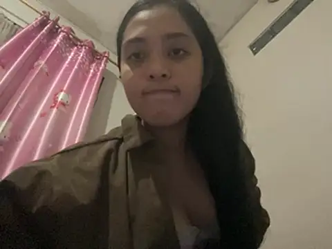 hazelnuties online show from July 17, 2026, 1:51 pm