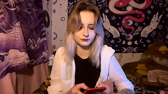 LissetteTedrow online show from July 19, 2026, 9:07 pm
